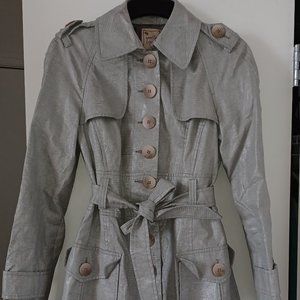 Nanette Lepore Pale Blue Snakeskin Raincoat w/Cape Sz 6